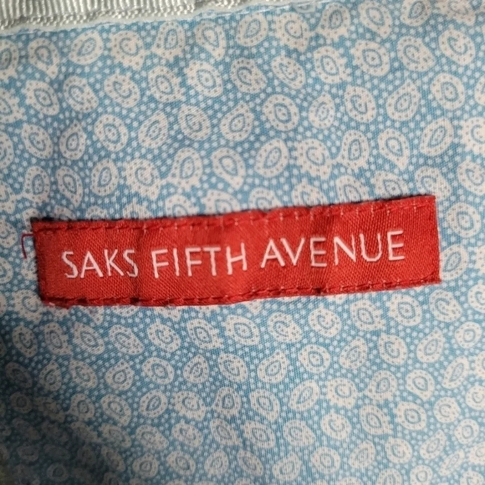 Saks Fifth Avenue Men's size Large button down shirt mint green‎